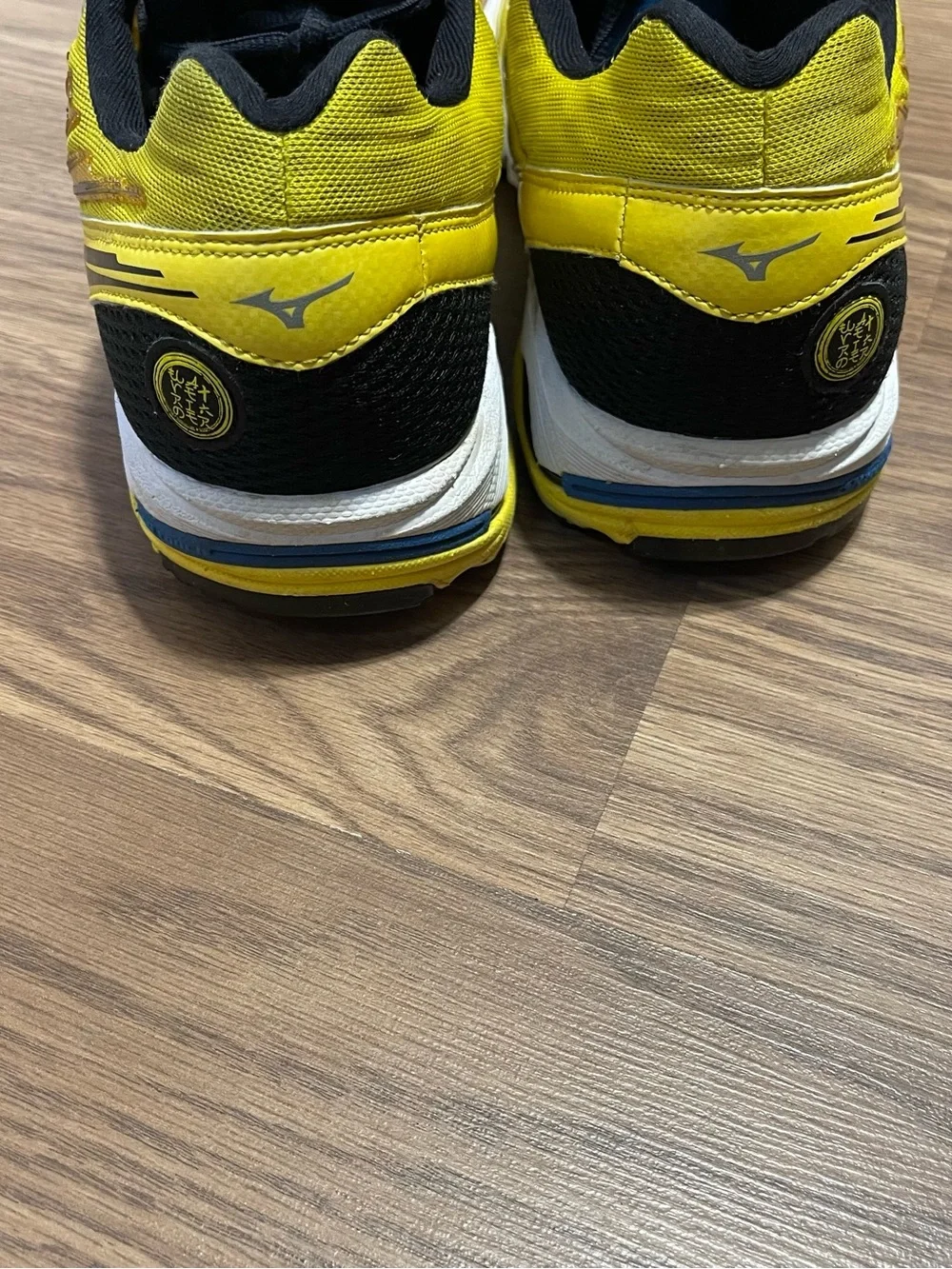 Mizuno rare 2013